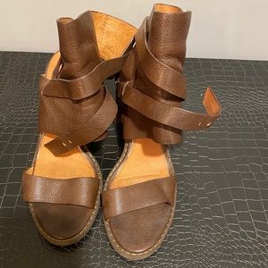 Kenneth Cole brown leather heeled cutout booties